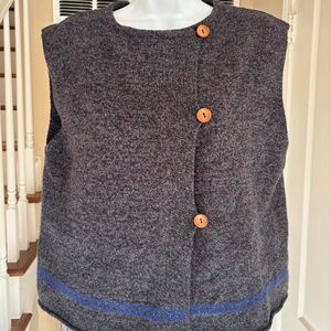 NWOT Gudrun Sjoden Wool Blend Sweater Vest Oftset Wooden Buttons Size M